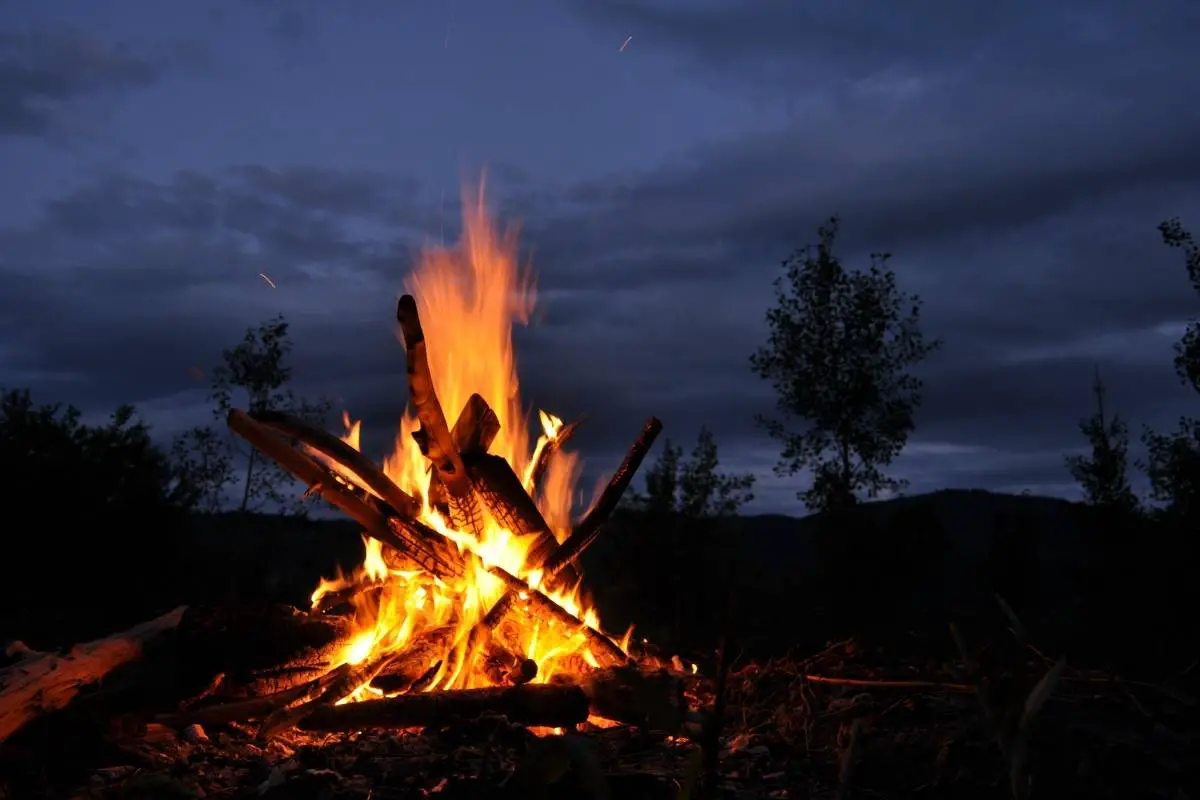 Types of camping. Five ways to enjoy the outdoors.