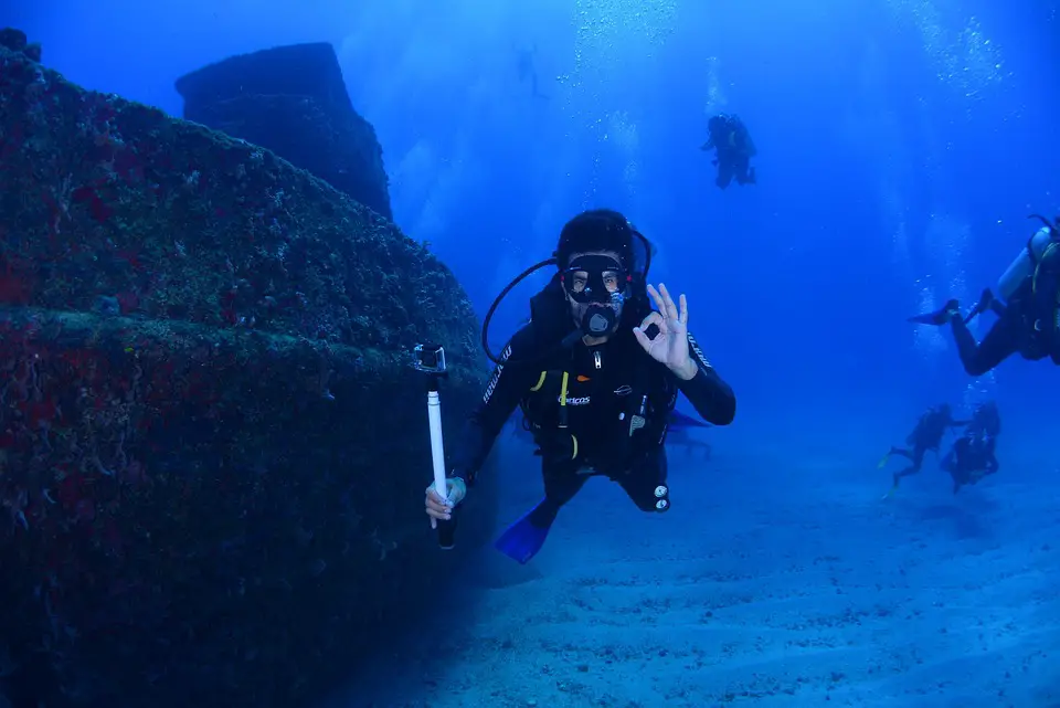 From Novice to Pro: Mastering the Art of Scuba Diving